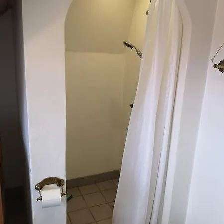 Bed and Breakfast Safine