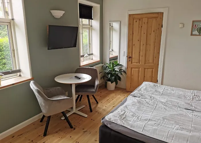 Couette-café Safine 3*